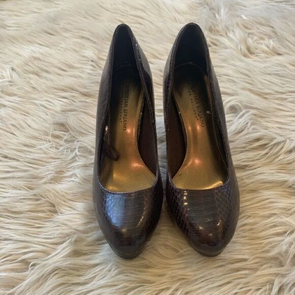Christian Siriano Faux Croc Brown Heels size 8 - Picture 2 of 6